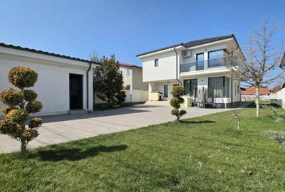 Casă individuală cu 3 camere cu Canalizare în Năvodari - 1