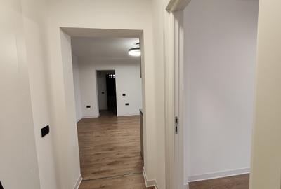Apartament 2 camere liber la vanzare, recent renovat intrare Tractorul - 4
