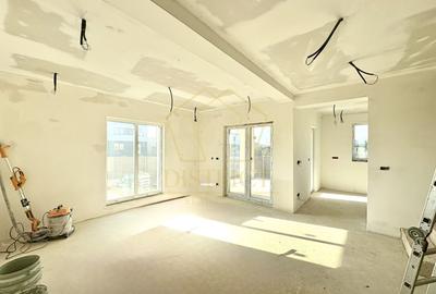Duplex cu 5 camere cu Canalizare în Urseni