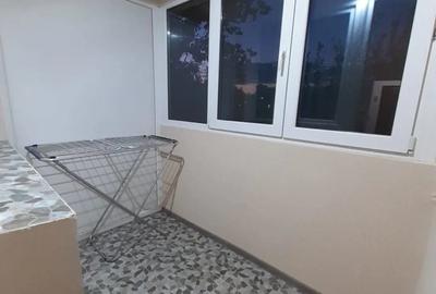 Vand garsoniera renovata metrou Titan - 2