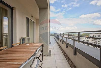 Penthouse cu 4 camere decomandat în Tractorul - 43