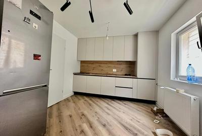 Nerva Traian, metrou Timpuri Noi, nemobilat - 1