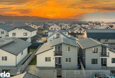 Casă cu 4 camere cu Teren 293 Mp în Central - 1