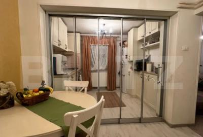 Apartament cu 3 camere decomandat în Rovine - 10