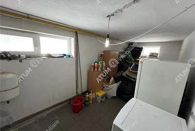 Casa individuala 8 camere 2 garaje 500 mp teren zona Selimbar - 44