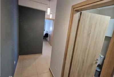 Apartament cu 2 camere decomandat în Tractorul - 1