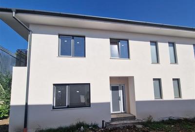 Vanzare casa tip duplex finalizata zona Unitatii Militare Floresti - 1