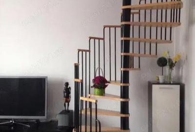 Vand apartament 2 camere + mansarda