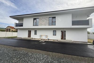 Duplex cu 4 camere cu Canalizare în Florești - 5