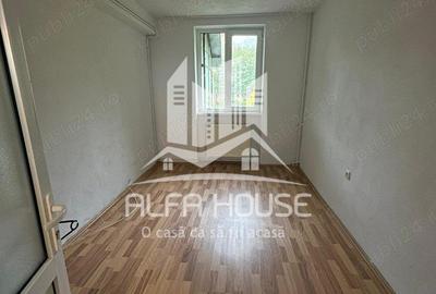 Vand 2 camere Decomandat zona Moroasa 1 - 6