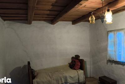 Casă cu 4 camere cu Teren 1300 Mp în Măgherani - 5