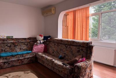 Apartament cu 3 camere semidecomandat, mobilat în Apărătorii Patriei - 2