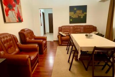 Închiriez Apartament  Renovat 3 camere în Pajura, sect.1 , București