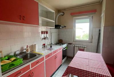 Apartament cu 2 camere semidecomandat în Olimpia-Stadion