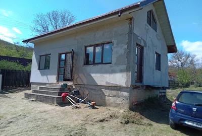 Casă cu 3 camere cu Teren 1860 Mp în Voluntari - 3