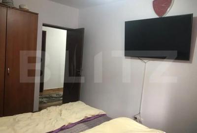 Apartament cu 4 camere semidecomandat, mobilat în Micro 14 - 13