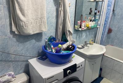 Garsoniera de , cartier Gara , 32 mp , decomandata , et 2/4 - 1