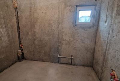 Casă cu 10 camere cu Canalizare în Centura - 10