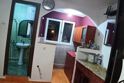 Garsoniera aparatori patriei sectorul 4 Bucure?ti - 1