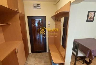 Apartament cu 2 camere semidecomandat în Podu Roș - 1