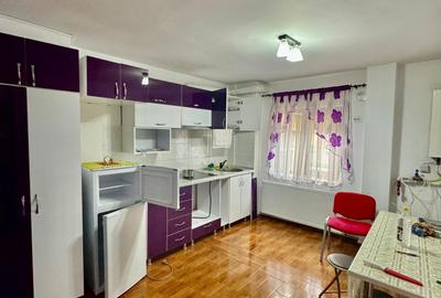 Apartament cu 3 camere decomandat în Nicolae Bălcescu