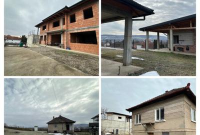 Casă cu 4 camere cu Teren 1800 Mp în Central - 2