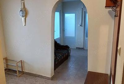 Apartament cu 3 camere decomandat în Central - 2
