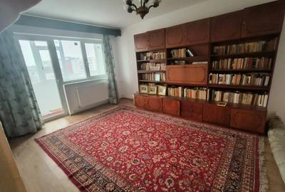 Apartament cu 2 camere decomandat în Sud