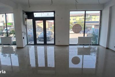 Spațiu comercial, de 52 mp, în Central - 6