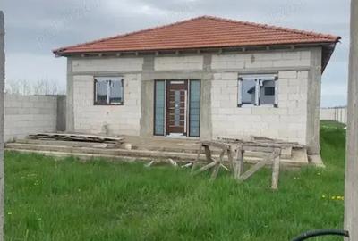 Vand casa si teren , cartier in plina dezvoltare , comuna Bethausen