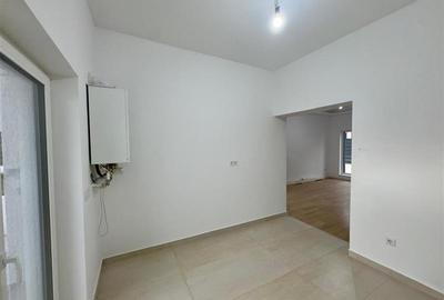 Duplex cu 3 camere cu Canalizare în Rediu - 8