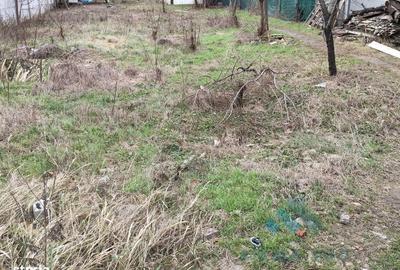 Teren de 500 mp, în Apărătorii Patriei