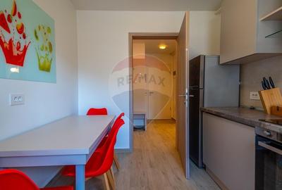 Apartament cu 2 camere de inchiriat, zona Coresi, Tractorul - 1