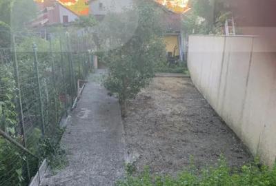 Casă cu 5 camere cu Teren 262 Mp în Central - 10