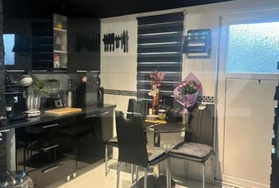 Casă cu 5 camere în Central - 14