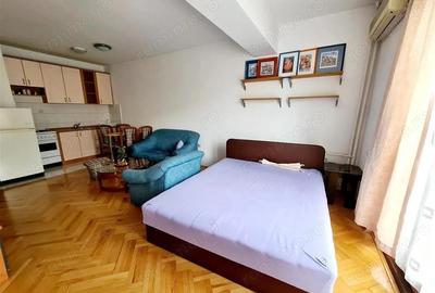 Inchiriez apartament cu 1 camera in zona Olimpia - 1