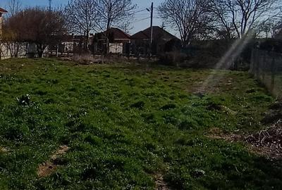 Teren Construcții intravilan de 400 mp, în Poiana - 7