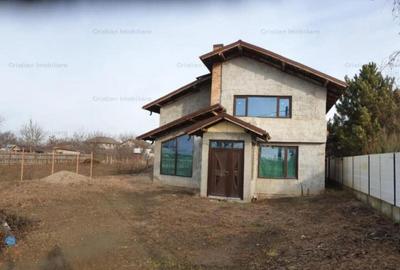 Casă cu 3 camere cu Teren 563 Mp în Cazasu