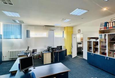 Spațiu comercial, de 158 mp, în Central - 4