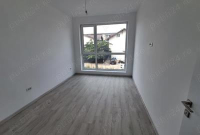 Apartament cu 3 camere semidecomandat în Central - 2