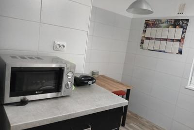 Apartament cu 3 camere decomandat în Drumul Taberei - 4