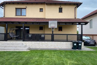 Casă cu 4 camere în Central - 3