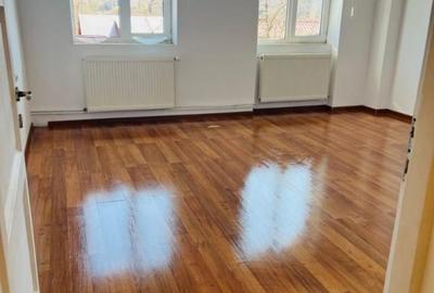 Apartament cu 2 camere decomandat în Centrul Civic