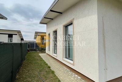 Casă individuală cu 3 camere cu Canalizare în Vișani - 11