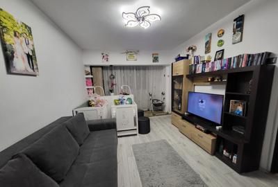 Pre? bun! Garsoniera gata de locuit in zona 9 Mai - 3