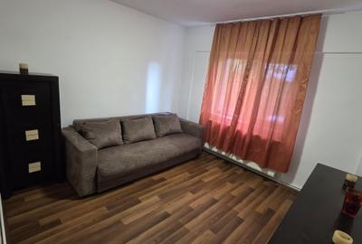 Apartament cu 2 camere în Micro 16 - 4