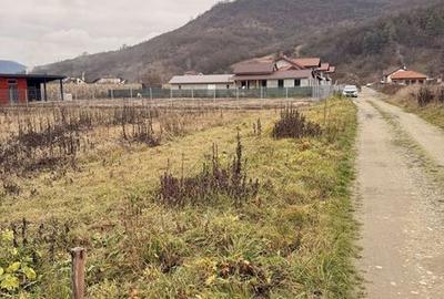 Teren de 600 mp, în Central - 2