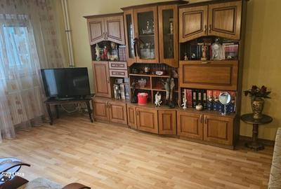 Ap. 3 cam. dec. Tineretului - 3