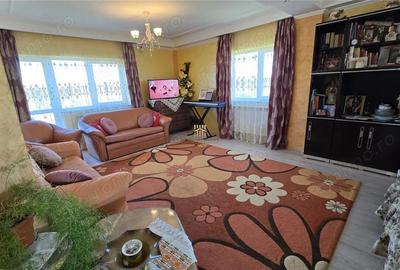 Casă cu Teren 2167 Mp în Ruși - 12