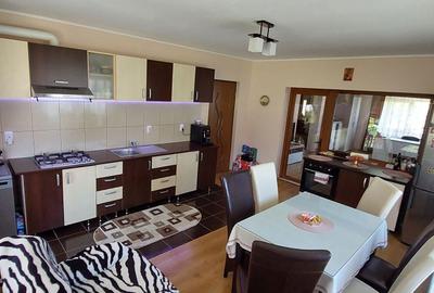 Casă cu 4 camere în Ampoița - 5